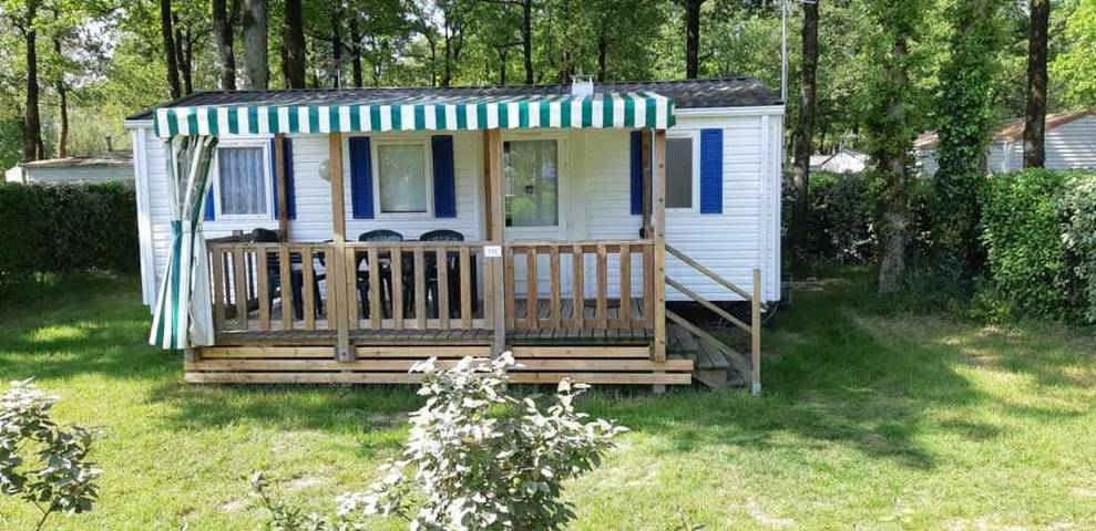 Location de vacances pour 6 personnes, avec terrasse et piscine à La Boissière-de-Montaigu - 4