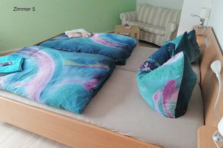 Ganze Wohnung, FeWo-Remde | Ferienwohnung in Erfurt, Thüringer Kernland