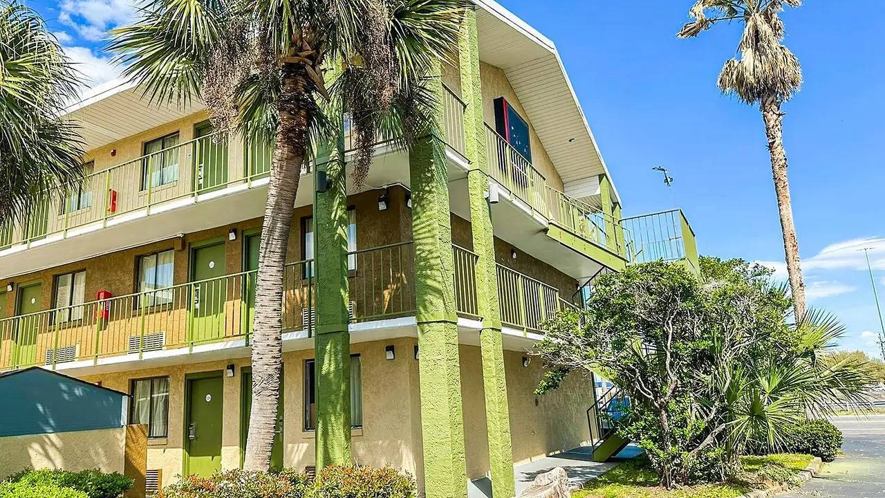 Entire vacation apartment, Vacation apartment for 3 people in Mobile (AL), Mobile Bay