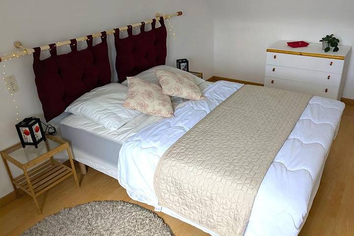 Location de vacances pour 4 personnes, avec terrasse à Saint-Georges-de-Reintembault - 2