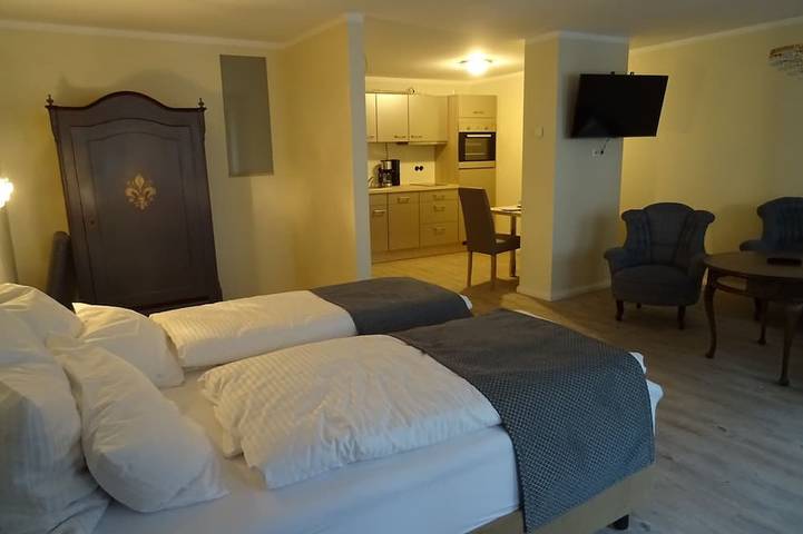 Ferienwohnung für 3 Personen, mit Sauna und Terrasse sowie Garten in Görlitz