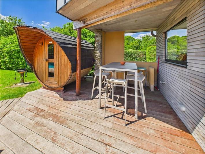 Location de vacances pour 6 personnes, avec jardin et piscine ainsi que sauna et terrasse à Bertrix - 4