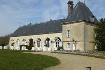 Gîte pour 5 personnes, avec terrasse ainsi que piscine et jardin à Ocquerre
