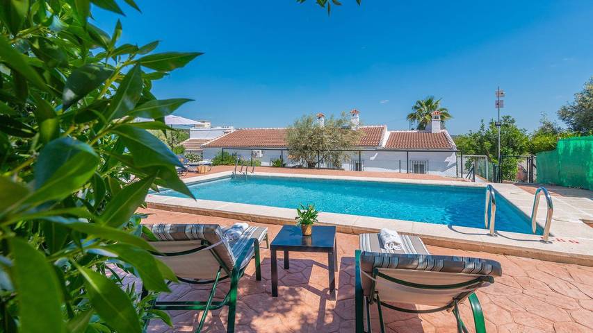Chalet para 6 personas, con balcón/terraza y piscina, Se admiten mascotas en Antequera - 3