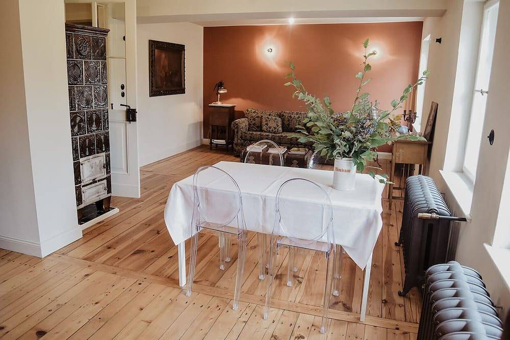 Kleines Schloss Lanke apartment in Wandlitz, Naturpark Barnim