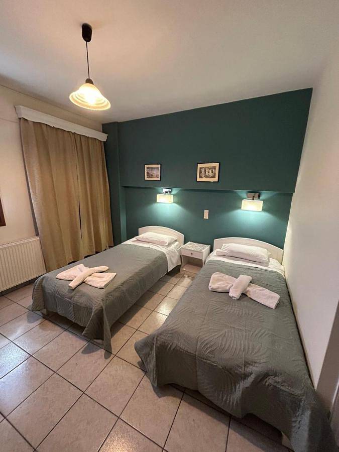 Ferienwohnung für 2 Personen, mit Balkon in Petra (Griechenland) - 2