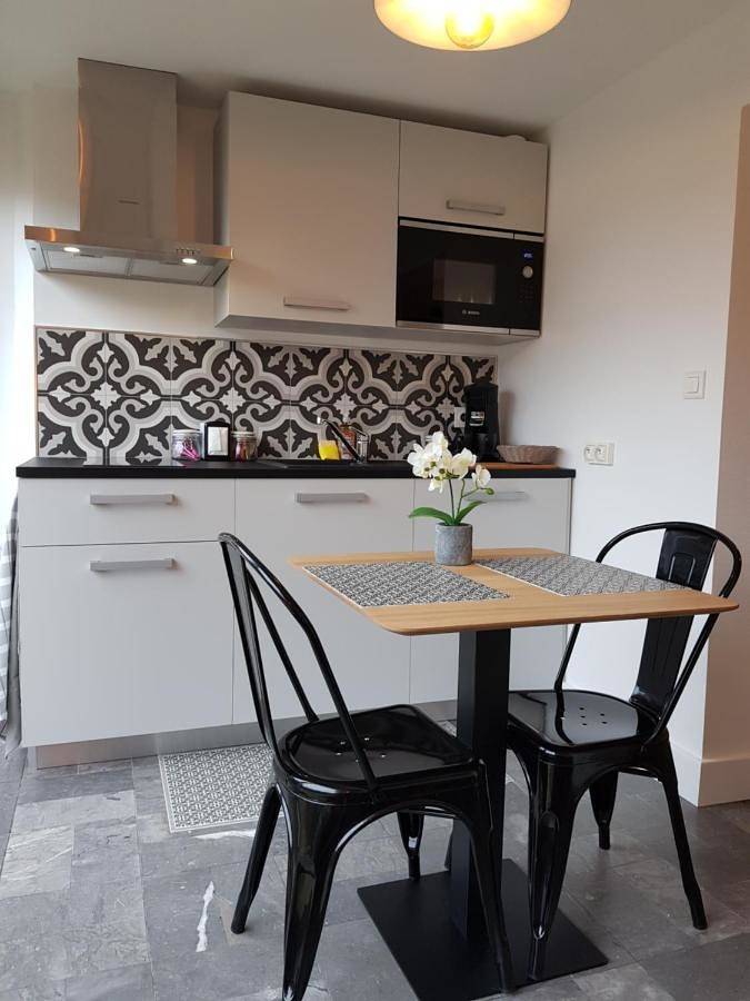 Gîte pour 2 personnes, avec Balcon et Terrasse à Donville-les-Bains - 2