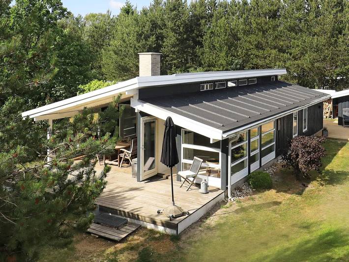 Feriehus for 8 personer, med Jacuzzi og Terrasse i Hals