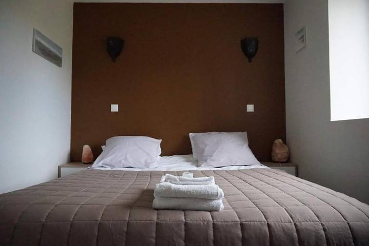 Chambre d’hôte pour 4 personnes, avec jardin à Sainte-Gemmes-le-Robert