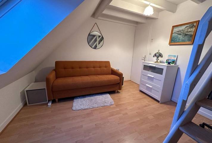 Location de vacances pour 4 personnes, avec jardin et vue ainsi que terrasse et piscine dans Plage de la Govelle - 2