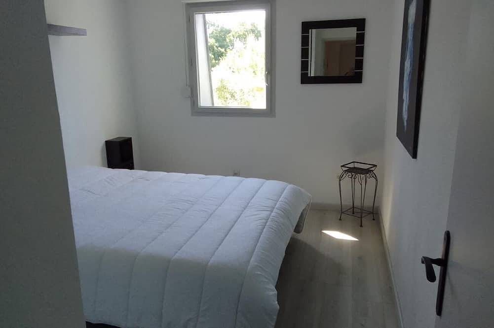 Appartement entier, \"Les Baigneurs\" Apt 3 * très calme dans rési 2 chambres et balcon. Parking privé in Mers-les-Bains, Région d'Abbeville