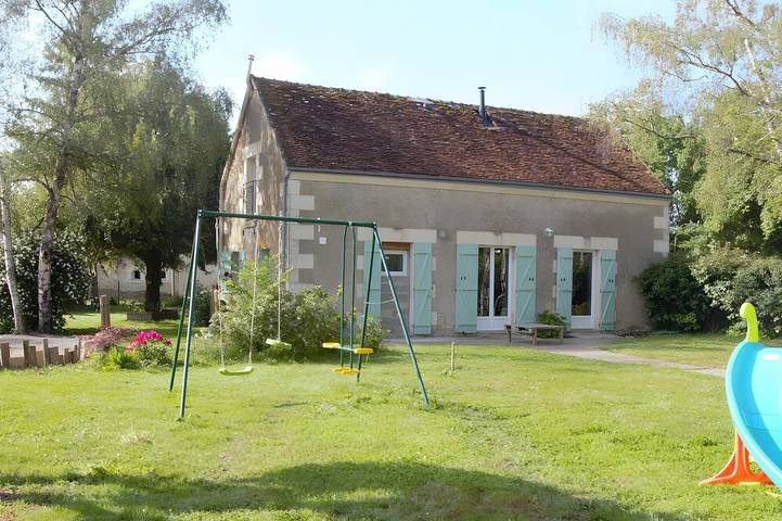 Location de vacances pour 8 personnes, avec Terrasse et Jardin à Couddes