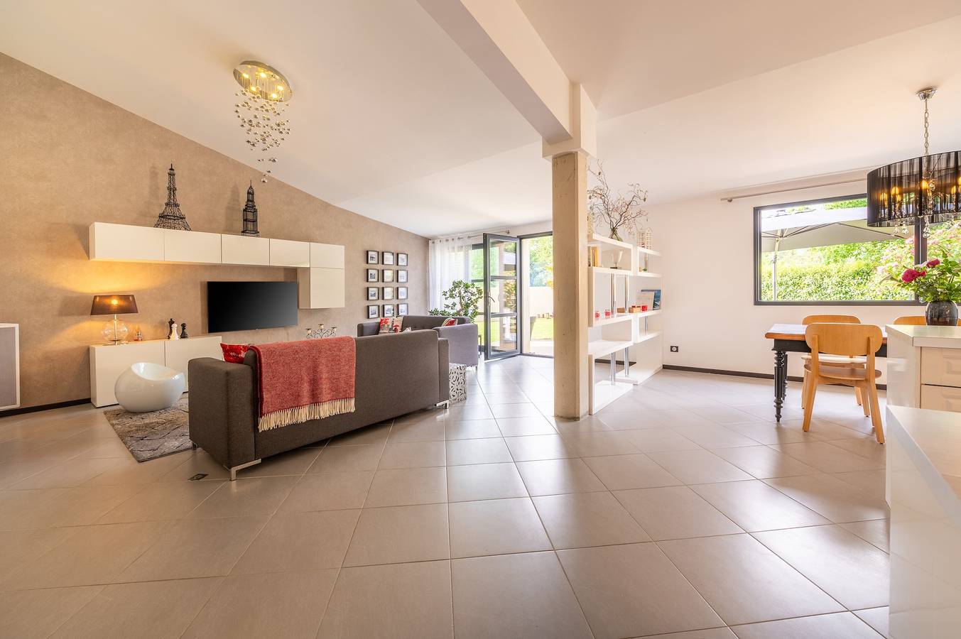 Ferienhaus 'Le Loft mit Whirlpool' mit privater Terrasse, Garten und Wlan in Saint-Gildas-de-Rhuys, Côte des Mégalithes
