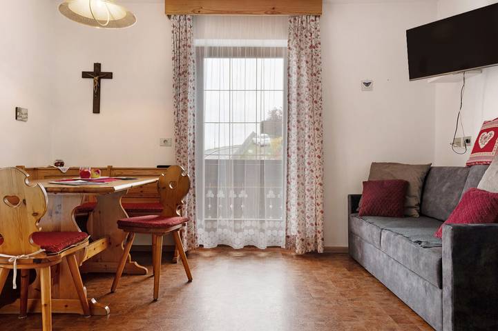 Ferienwohnung für 5 Personen, mit Balkon und Garten