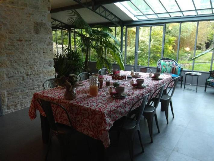 Chambre d’hôte pour 4 personnes, avec vue ainsi que piscine et jardin sur l' Île d'Oléron - 3