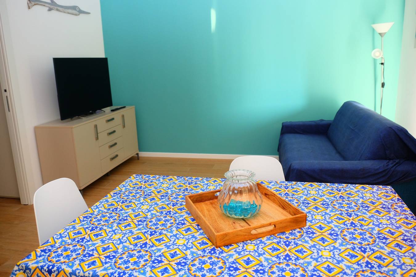 Apartamento entero, Apartamento 'Residence Vogue' con piscina comunitaria, terraza privada y aire acondicionado in Lido di Jesolo, Jesolo