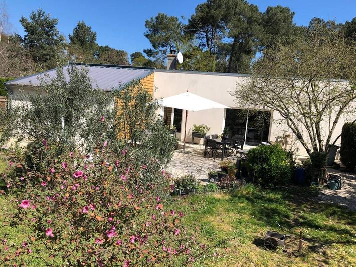 Location de vacances pour 8 personnes, avec jardin et vue, animaux acceptés dans Circuit des 24 Heures du Mans - 2