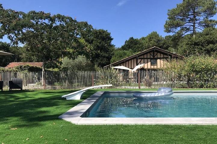 Maison de vacances pour 14 personnes, avec Jacuzzi ainsi que Terrasse et Jardin à Saint-Geours-de-Maremne