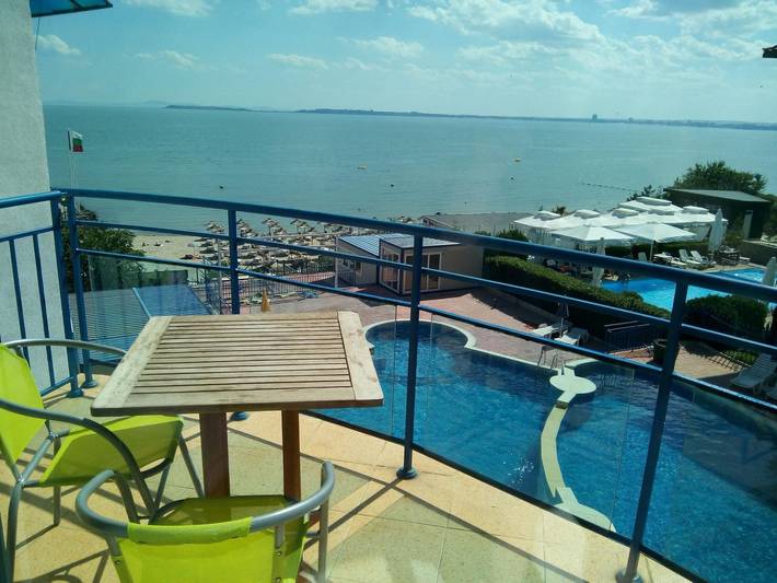 Ferienwohnung für 6 Personen, mit Balkon und Kinderpool sowie Pool und Sauna in Bulgarien