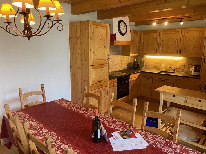 Gîte pour 10 personnes, avec jardin et vue à Chamoson - 4