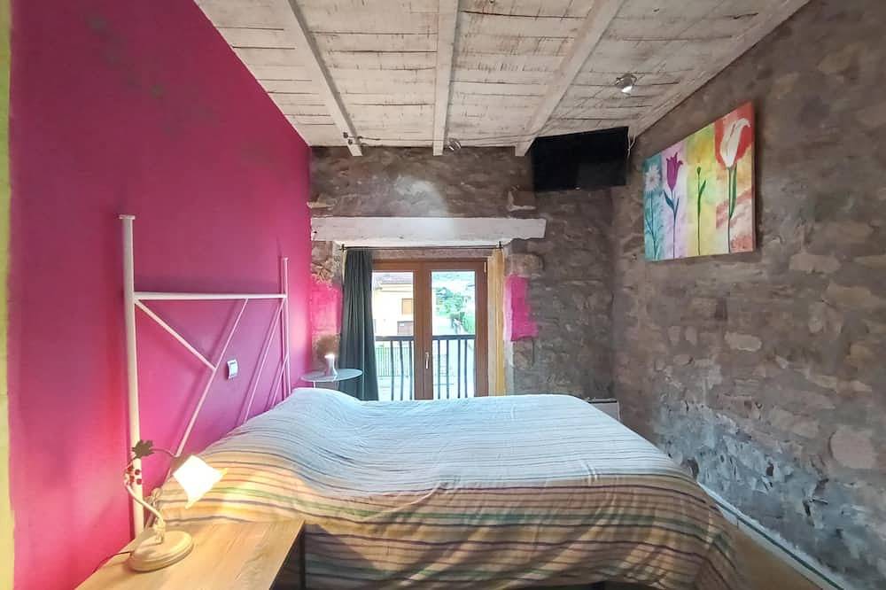 Apartamento entero, Habitación Doble Rosa · Baño Privado · Cartes in Cartes, Costa de Cantabria
