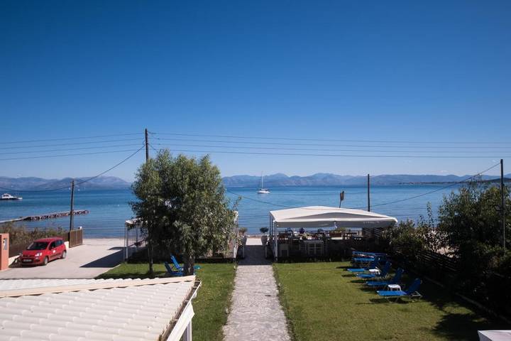 Chambre d’hôte pour 2 personnes, avec Balcon et Terrasse ainsi que Jardin et Vue à Corfou - 4