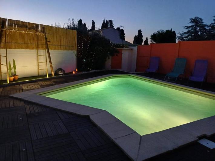 Location de vacances pour 6 personnes, avec piscine et jardin, adapté aux familles à Beauvoisin - 3