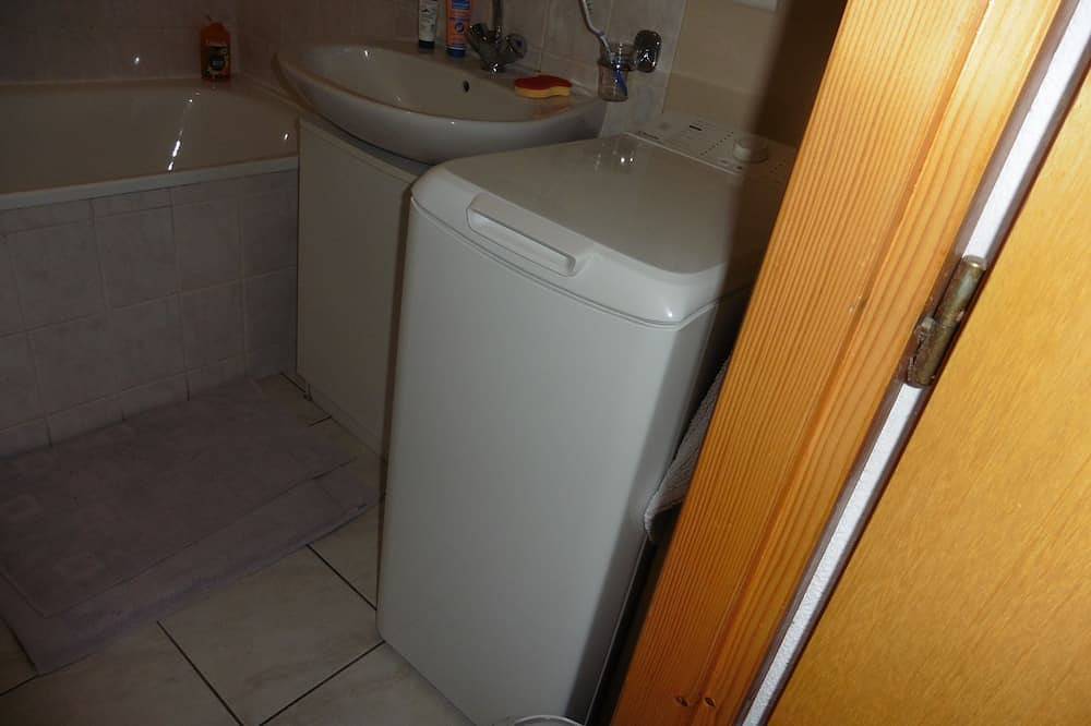 Ganze Wohnung, Charming apartment in chalet, close to ski slopes and town center in Gérardmer, Regionaler Naturpark Belchen der Vogesen