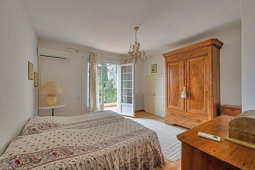 La Parenthèse Provençale – House with Pool, A/C, Wifi in Saint-Saturnin-lès-Avignon, Vaucluse
