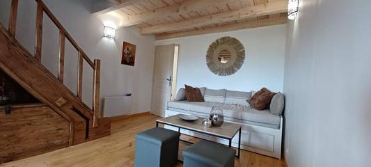 Gîte pour 4 personnes, avec vue et vue sur le lac à Pradelles