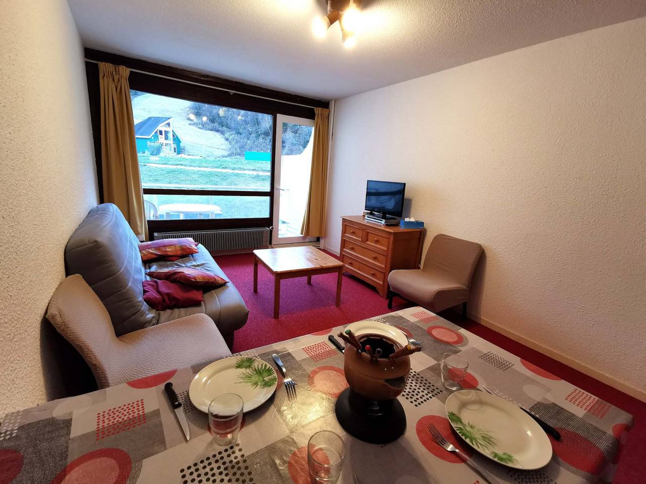 Apartamento entero, Agradable apartamento de 2 habitaciones cabina, con balcón y vistas, cerca de remontes y piscina in Prapoutel, Les Adrets