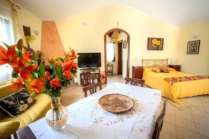 Chalet para 3 personas, con Terraza y Jardín además de Piscina y Vistas en Iglesias