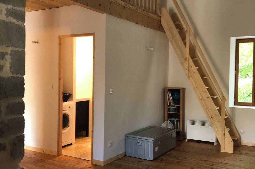 Charming 1-bedroom house in quiet area of Sisteron with Wifi in Sisteron, Forcalquier region