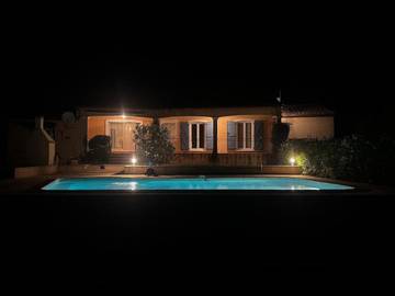Cottage pour 4 personnes, avec piscine ainsi que jardin et terrasse à Garrigues-Sainte-Eulalie