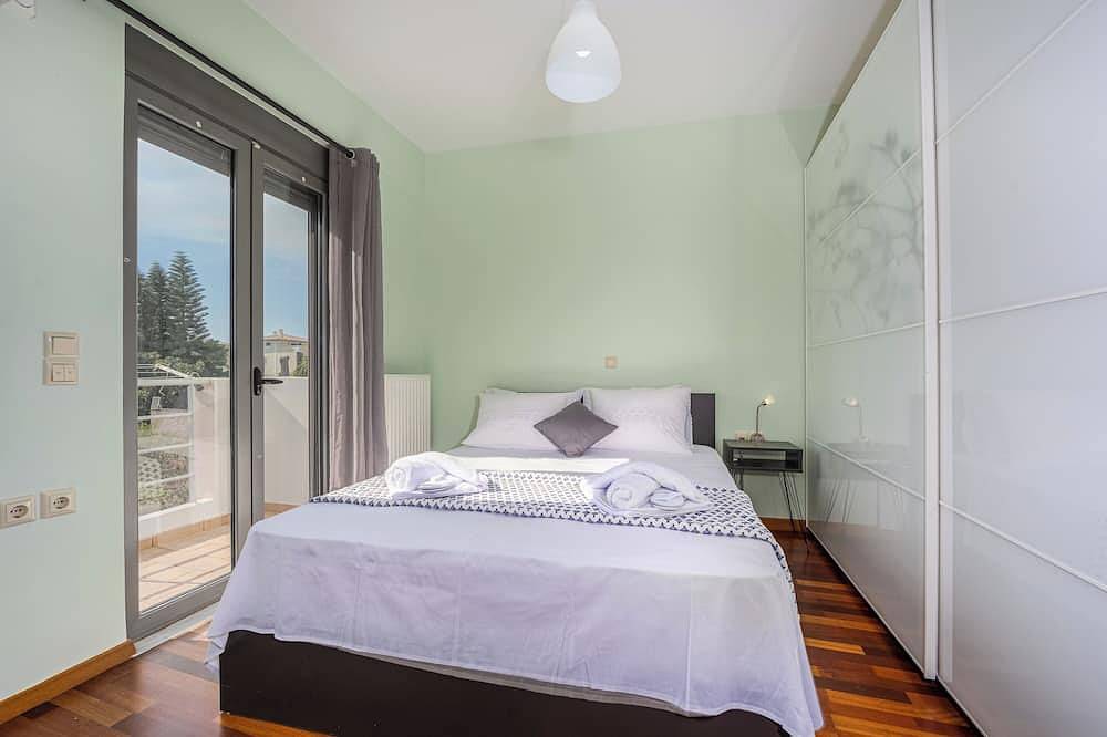 Villa Galano: Explore the Athenian Riviera in Varkiza, Vari