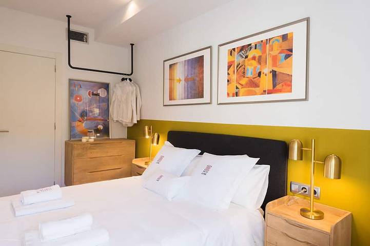 Apartamento entero, Petit Luxe Petit Luxe Suris in Tarrasa, Interior de Barcelona