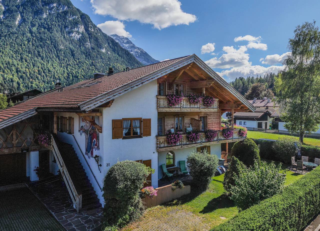 Ganze Ferienwohnung, "Silberdistel - Nr.6" - Fewo/1Schlafraum/Dusche,Wc in Mittenwald, Bayerische Alpen