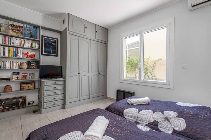 Gîte pour 4 personnes, avec terrasse dans Port De La Pointe Croisette - 4