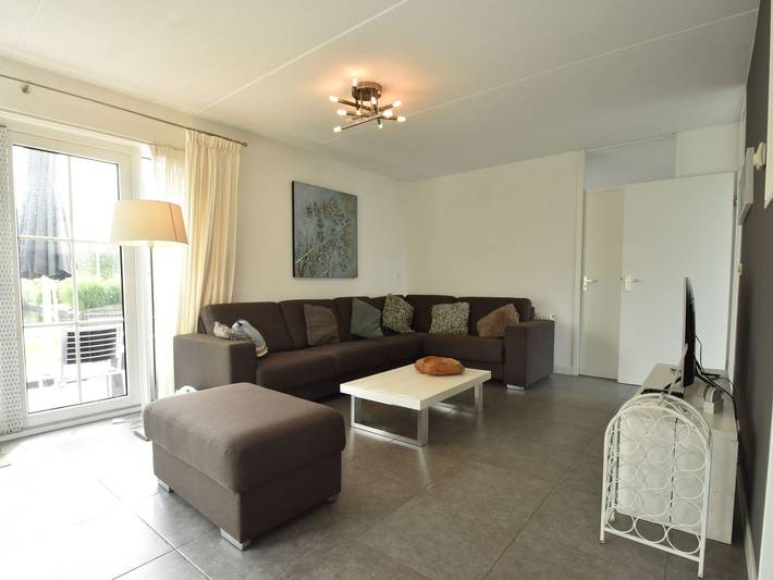 Bungalow für 8 Personen, mit Sauna und Garten sowie Terrasse, kinderfreundlich in Friesland - 2