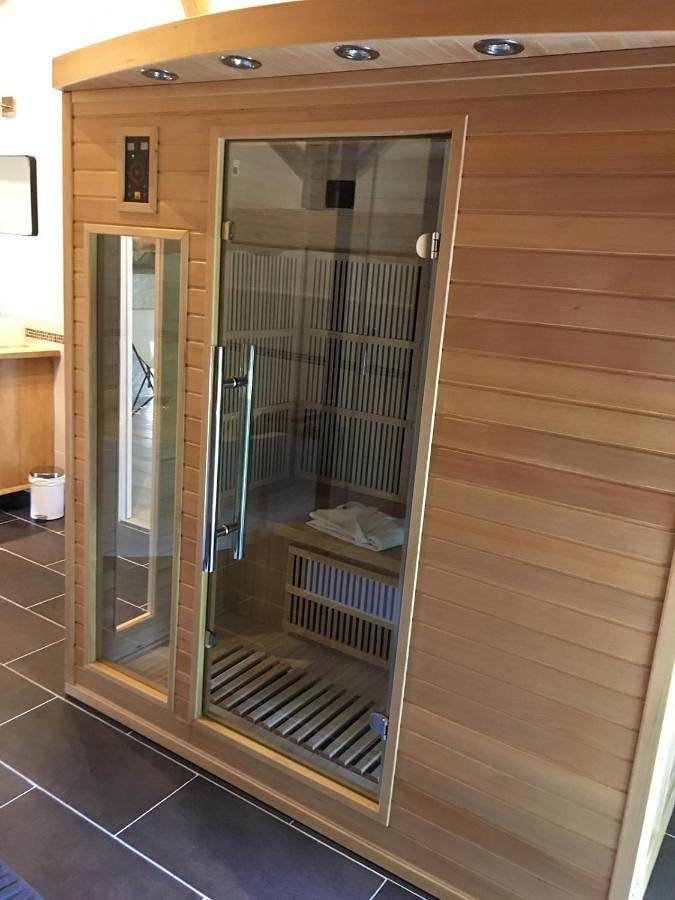 Charmante maison charentaise - piscine chauffée - sauna in Baignes-Sainte-Radegonde, Charente