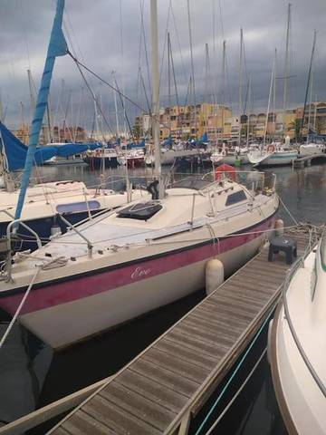 Bateau pour 4 personnes, avec terrasse et vue, animaux acceptés dans l' Aude