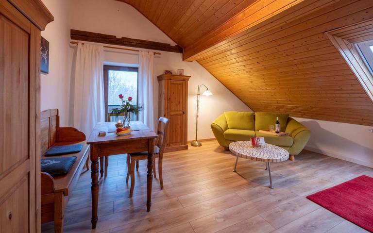 Ferienwohnung für 2 Personen, mit Garten und Ausblick, mit Haustier in Wiesenfelden