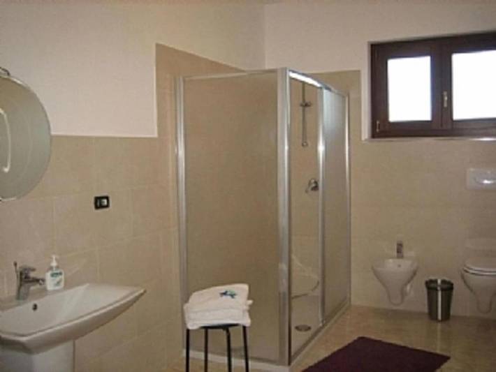 Gîte pour 6 personnes, avec vue ainsi que piscine et jardin à Rosciano - 4