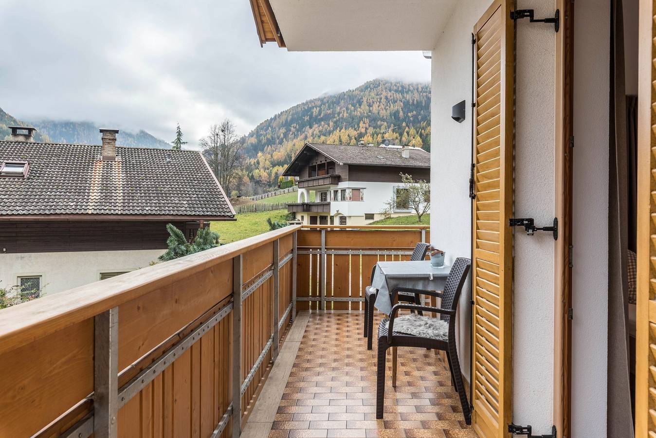 Appartamento intero, Appartamento "Pramstaller Panorama" con vista montagne, Wi-Fi, balcone e giardino in Montal, San Lorenzo di Sebato e dintorni