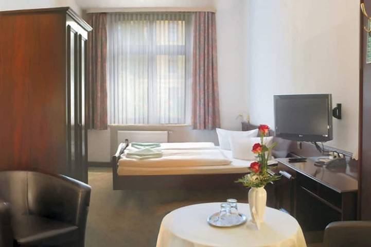 Doppelzimmer 1 - Hotel Marthahaus in Halle, Saale-Unstrut