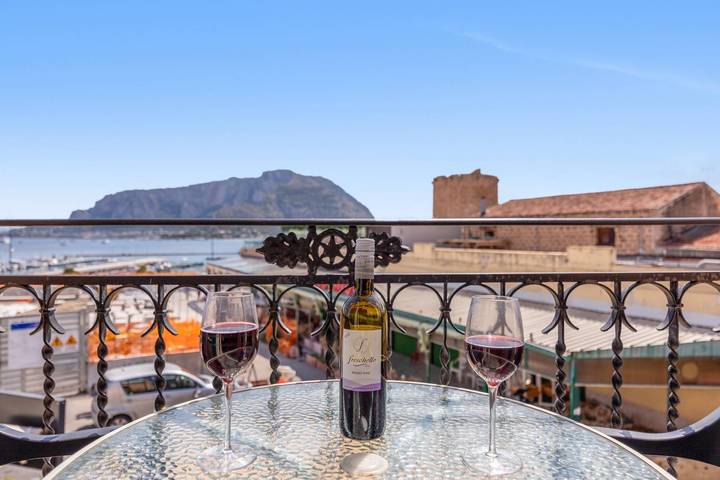 Ferienwohnung für 7 Personen, mit Balkon in Palermo - 2