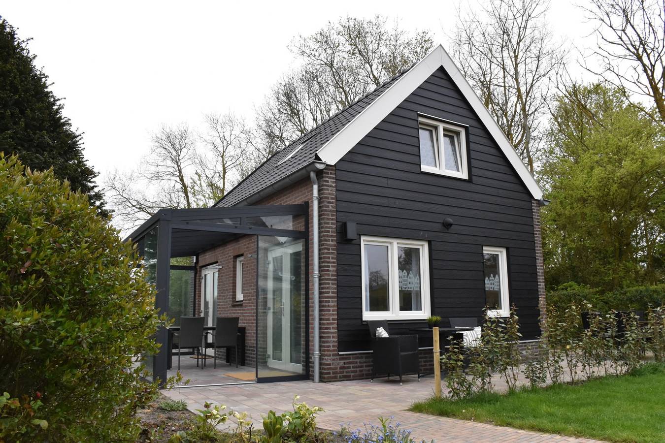 Charming new holiday home with air conditioning in the center of Domburg in Domburg, Walcheren