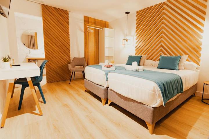 Hotel para 3 personas, con terraza - 1