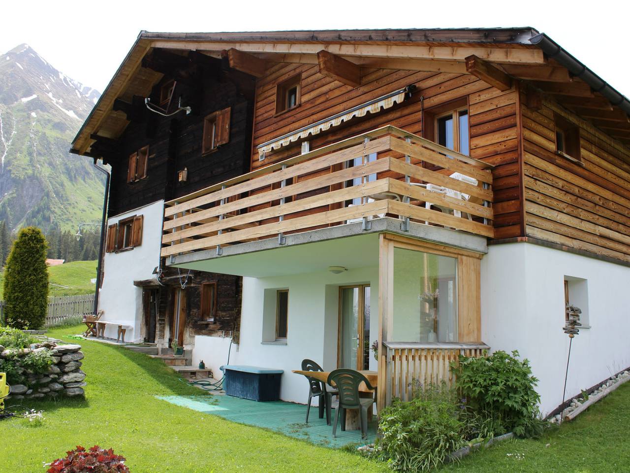 Ganze Ferienwohnung, Ferienwohnung Juon, Tenna - 3.5 Zimmer Ferienwohnung für max. 6 Pers. in Safiental, Lepontinische Alpen