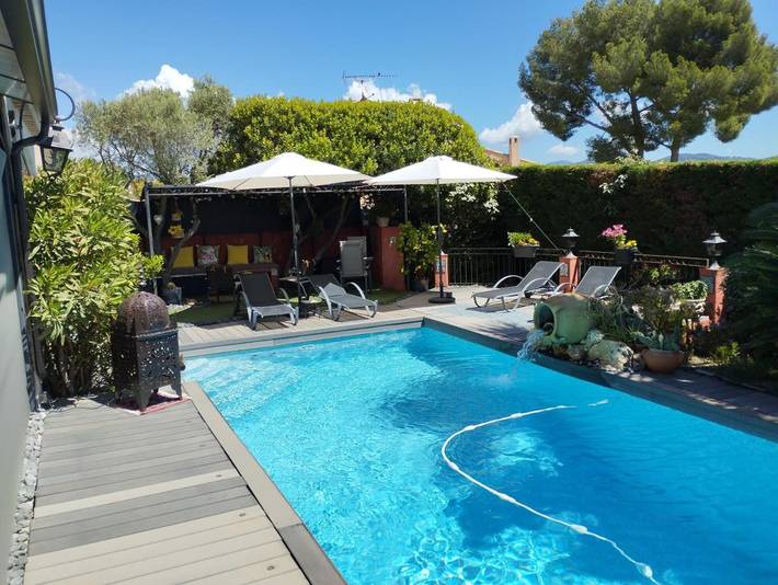 Maison de vacances pour 2 personnes, avec Terrasse ainsi que Jardin et Piscine à La Cadière-d'Azur